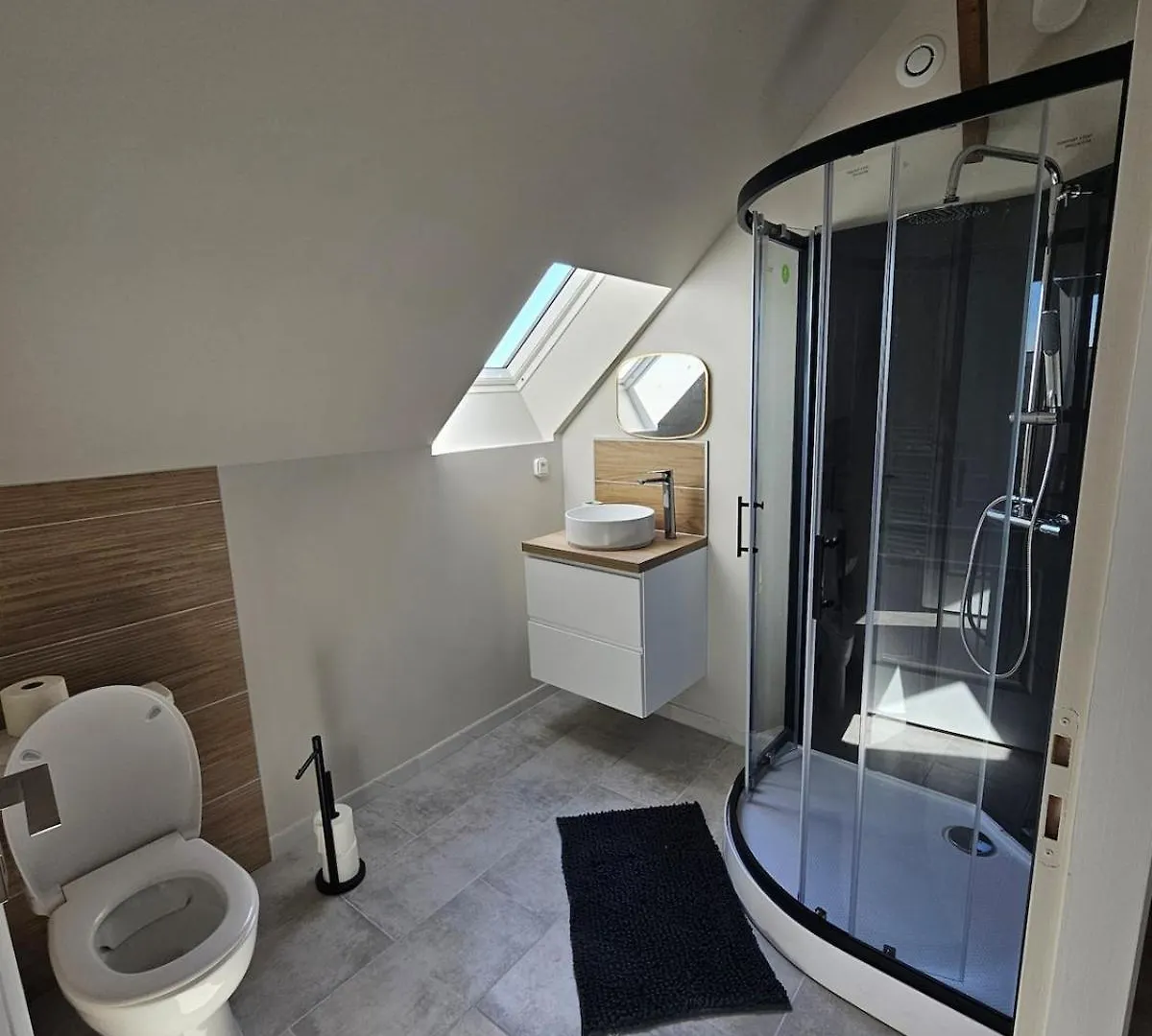 L'Authentique, Appartement 7 Loudeac Apartment